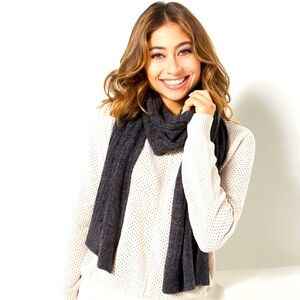 Barefoot Dreams CozyChic Lite Scarf